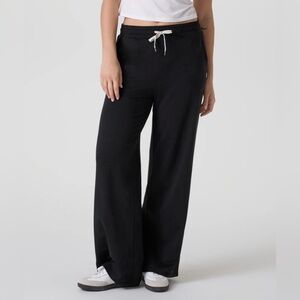 VUORI Halo Essential Wideleg Pant
